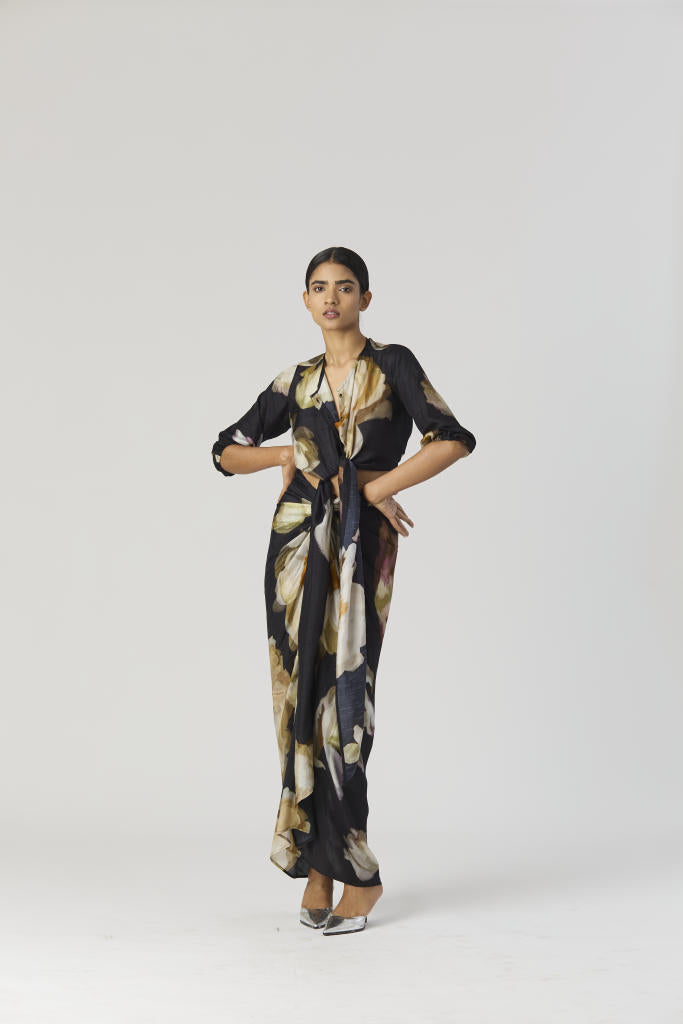 VIVA FIORI FRONT TIE UP TOP & SKIRT SET silk by Yam in black color for women Worldwide