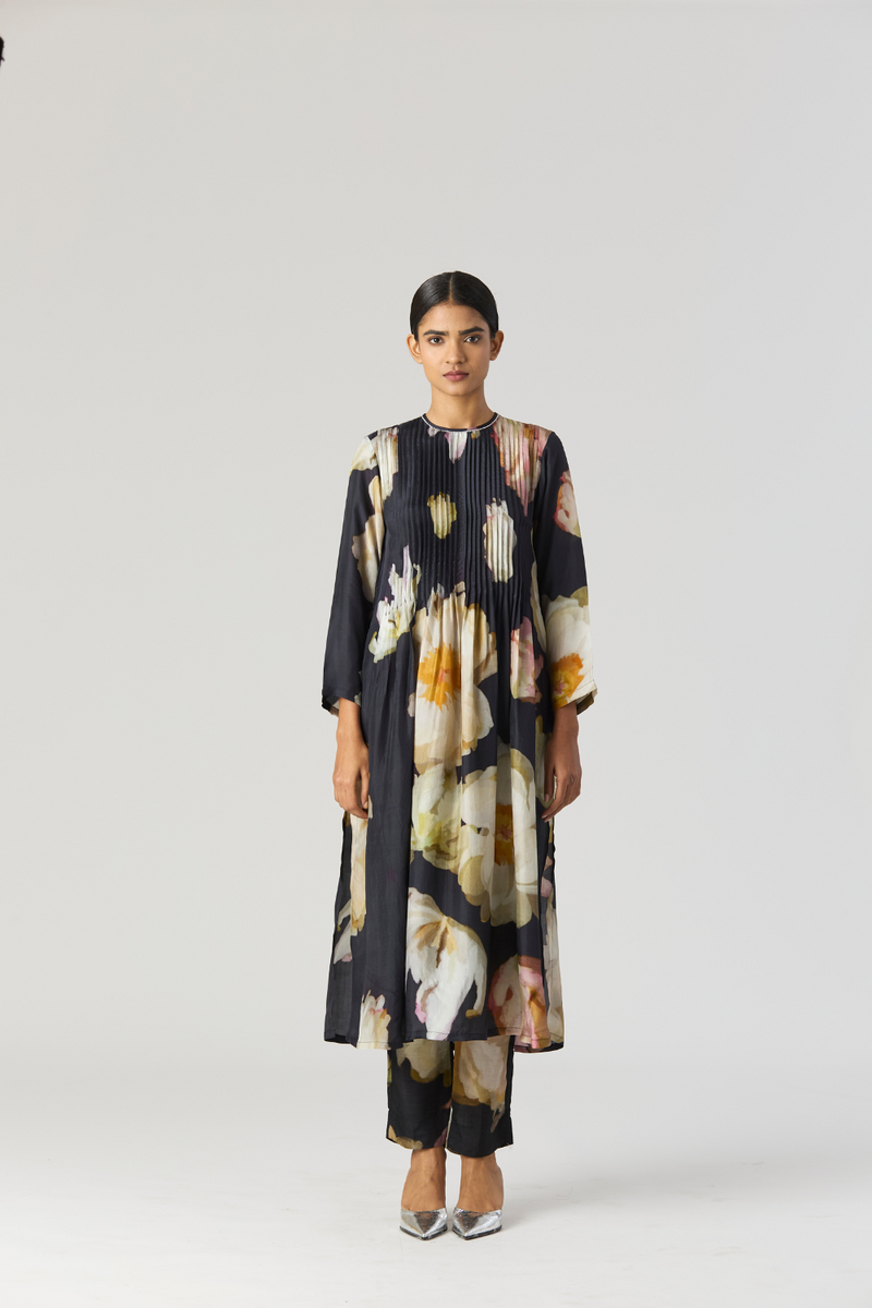 VIVA FIORI PINTUCKS KURTA SET silk by Yam in black color for women Worldwide