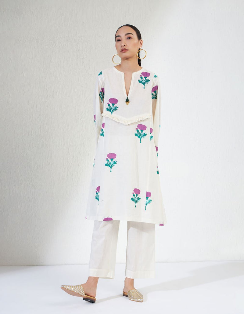 VEERA SET 2 cotton by Aavidi in white color for women Worldwide