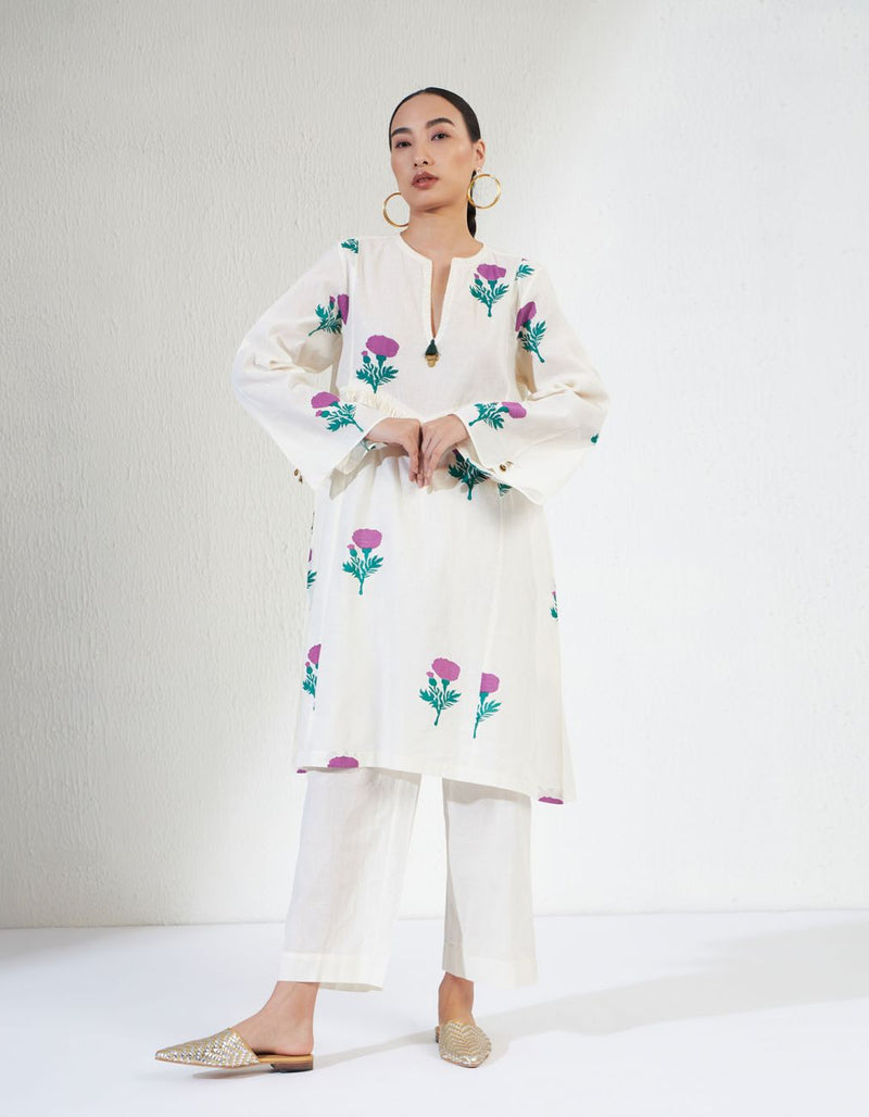 VEERA SET 2 cotton by Aavidi in white color for women Worldwide