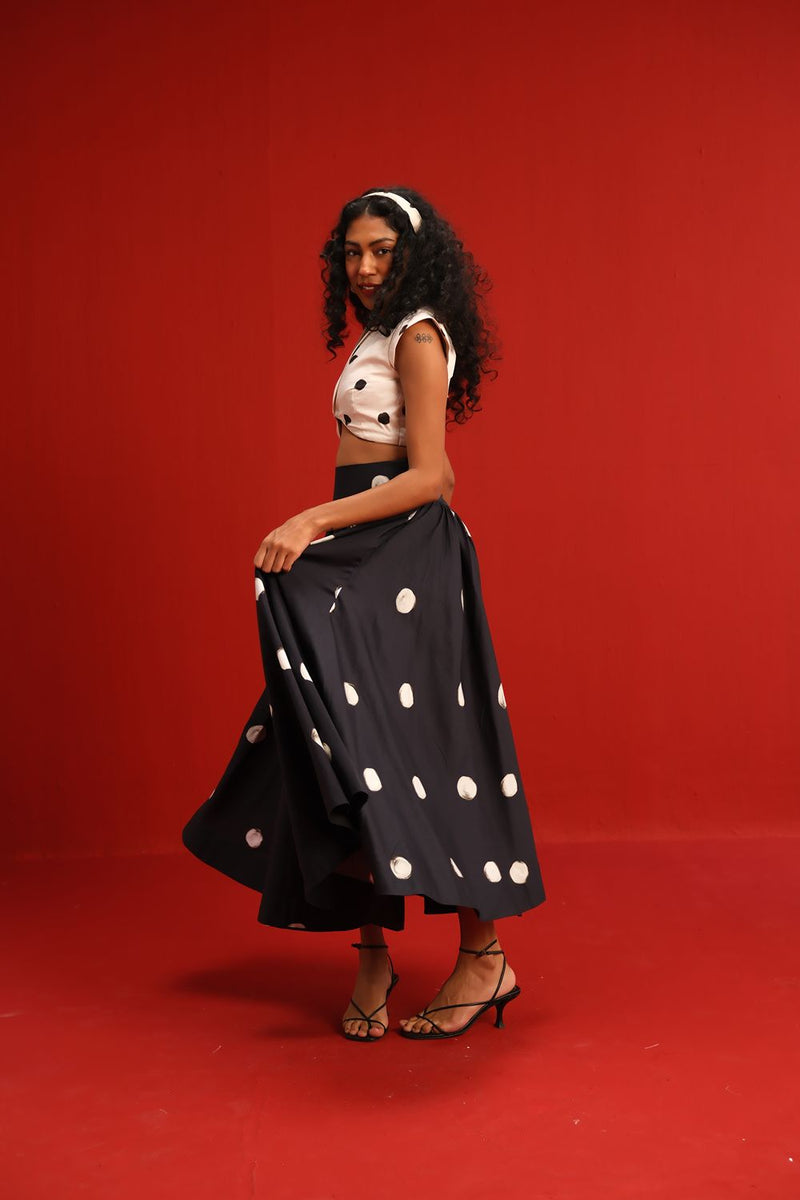 The Audrey Set satin by Yam in black color for women Worldwide