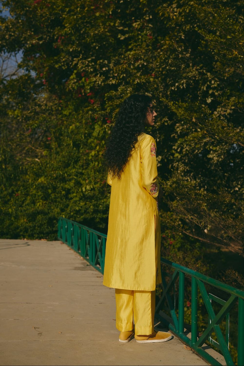 ZUHRA & REHA KURTA & PANT chanderi by Rashika Mittal in yellow color for women Worldwide