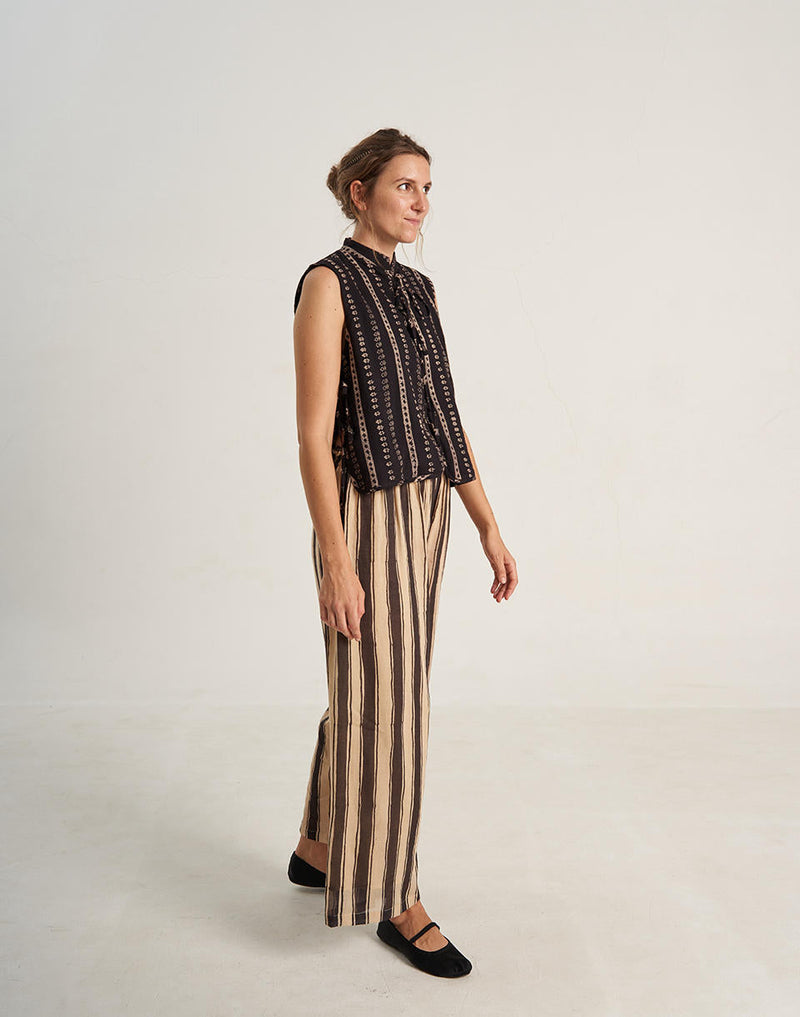 Zebra Stroll Pants cotton by World of Crow in black color for Worldwide