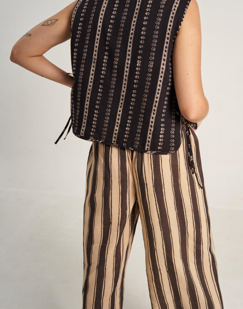 Zebra Stroll Pants cotton by World of Crow in black color for Worldwide