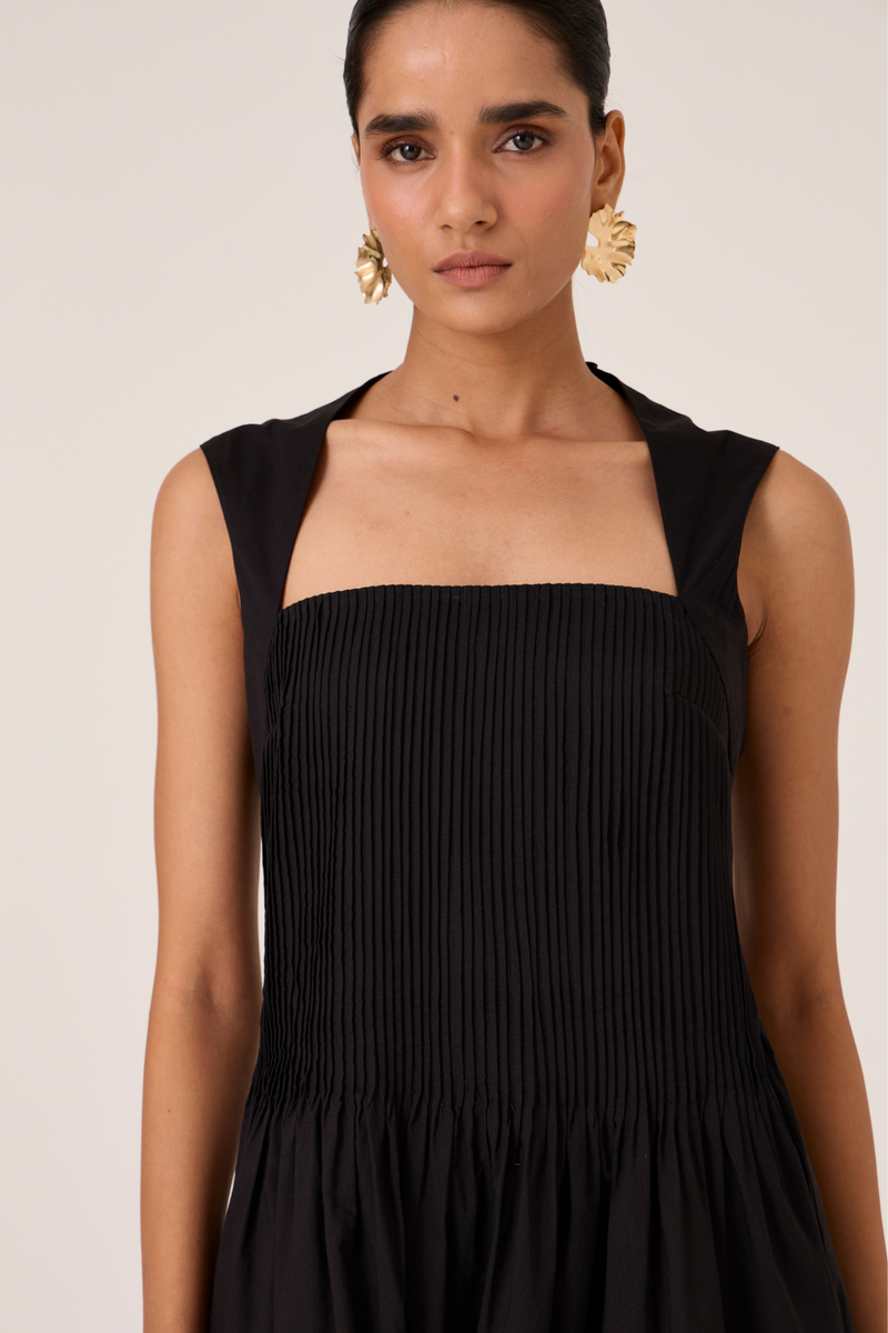 Ziva Black Pleated Midi Dress cotton by The Summer House in black color for women Worldwide