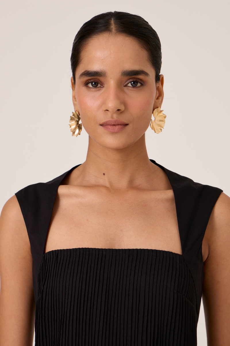 Ziva Black Pleated Midi Dress cotton by The Summer House in black color for women Worldwide