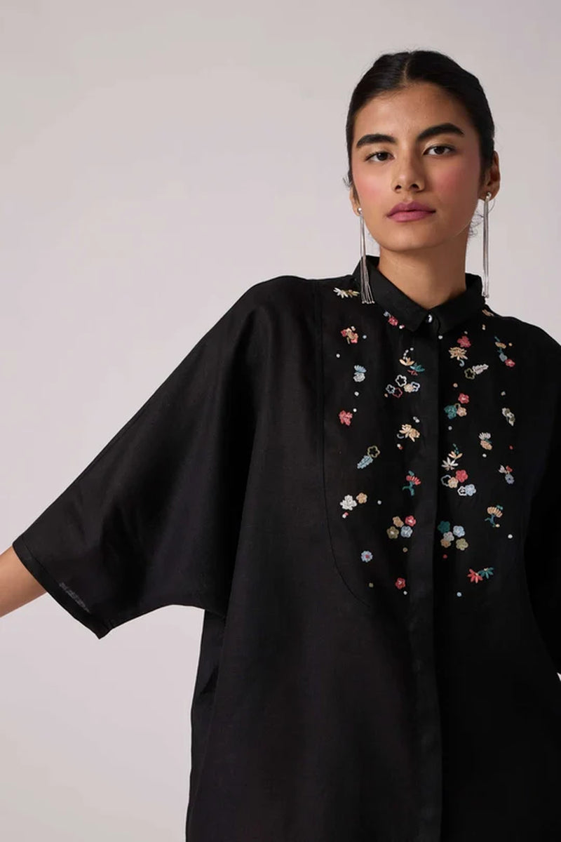 Zuri Noir Shirt 100% linen top/shirt by The Summer House in black for women Worldwide