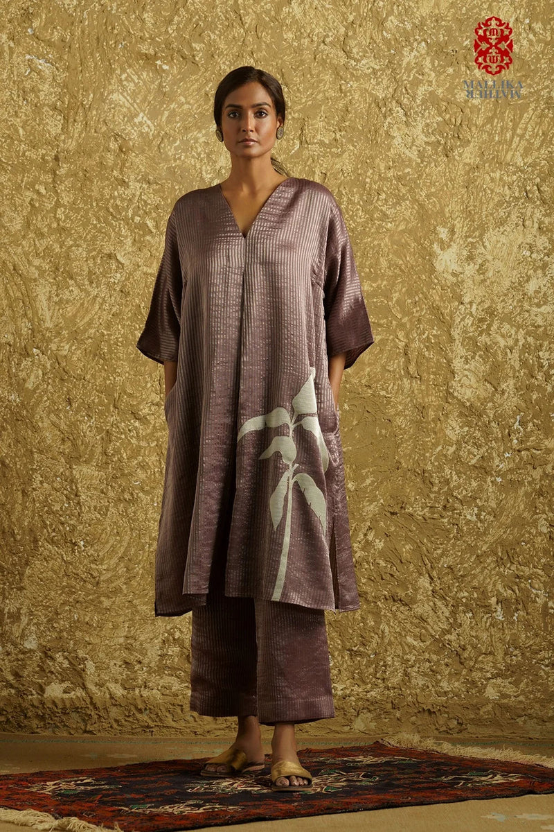 Zuria' kora silver Zari stripes phalsa kora kurta/kurta set by Malika Mathur in phalsa for women Worldwide