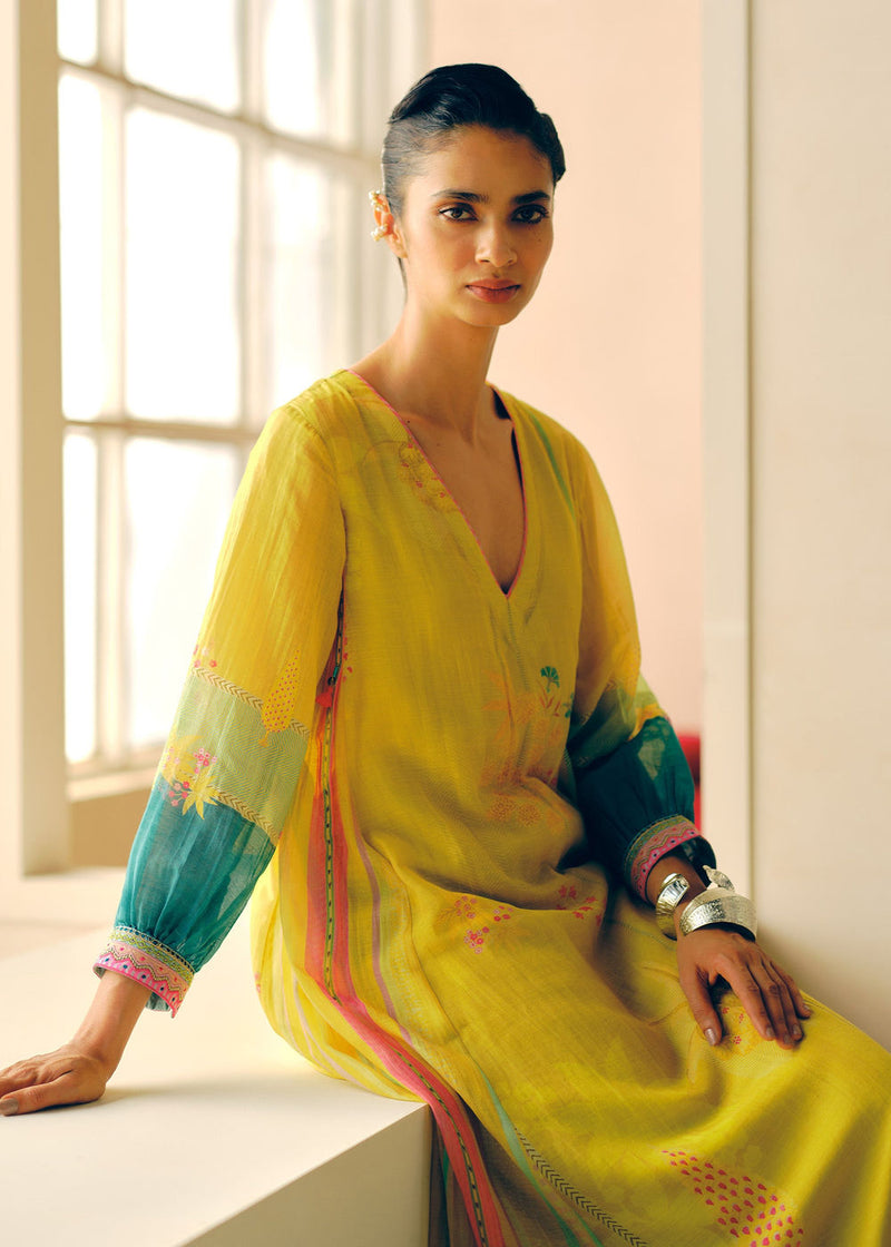 Zyra Yellow Nadira Printed Kurta Set cotton chanderi, shantoon, cotton silk kurta/kurta set by Rajiramniq in yellow for women Worldwide