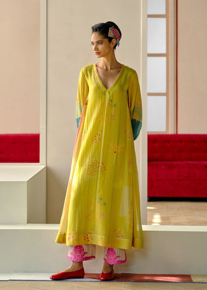 Zyra Yellow Nadira Printed Kurta Set cotton chanderi, shantoon, cotton silk kurta/kurta set by Rajiramniq in yellow for women Worldwide