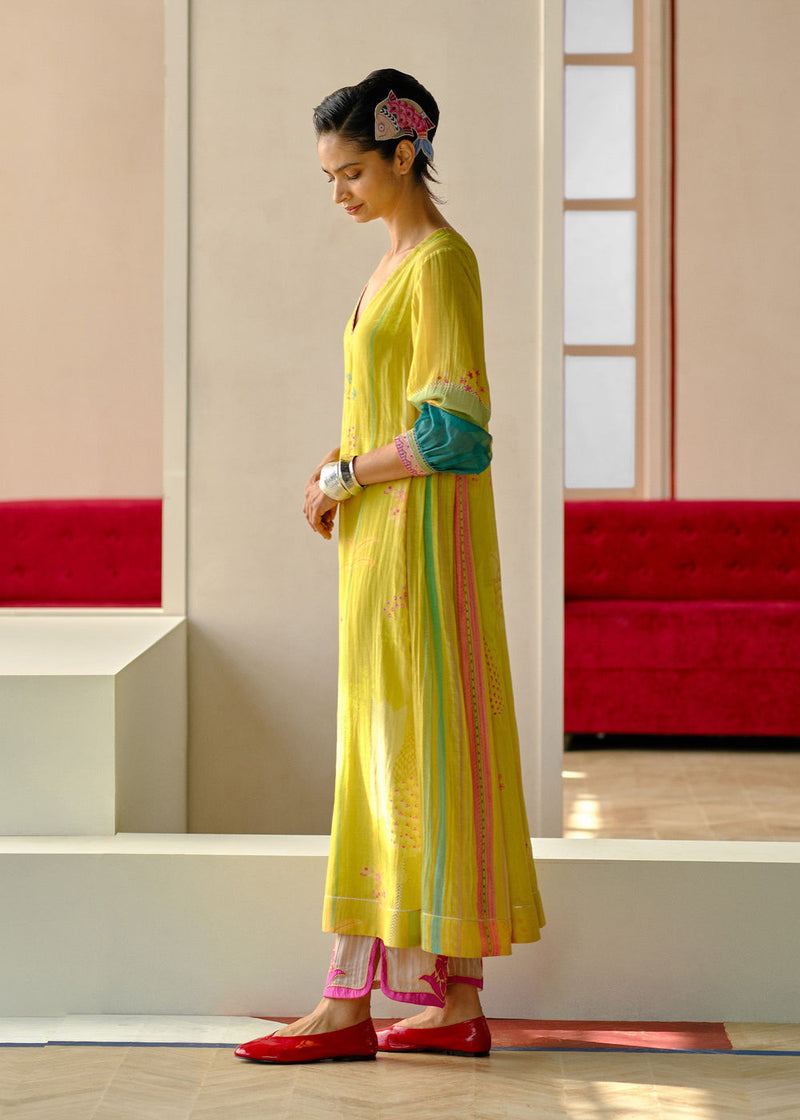 Zyra Yellow Nadira Printed Kurta Set cotton chanderi, shantoon, cotton silk kurta/kurta set by Rajiramniq in yellow for women Worldwide