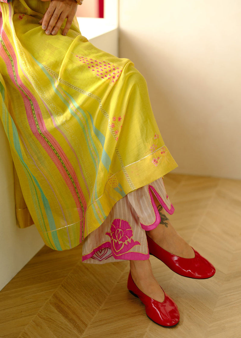 Zyra Yellow Nadira Printed Kurta Set cotton chanderi, shantoon, cotton silk kurta/kurta set by Rajiramniq in yellow for women Worldwide