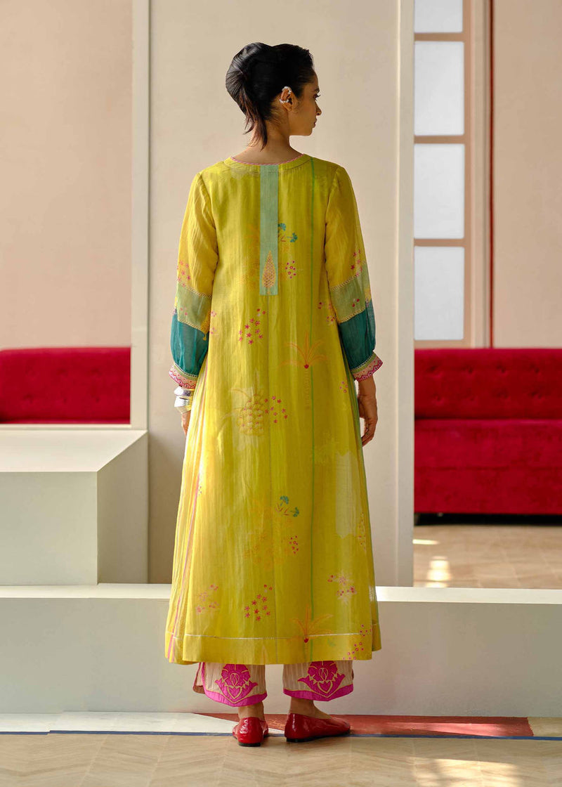 Zyra Yellow Nadira Printed Kurta Set cotton chanderi, shantoon, cotton silk kurta/kurta set by Rajiramniq in yellow for women Worldwide