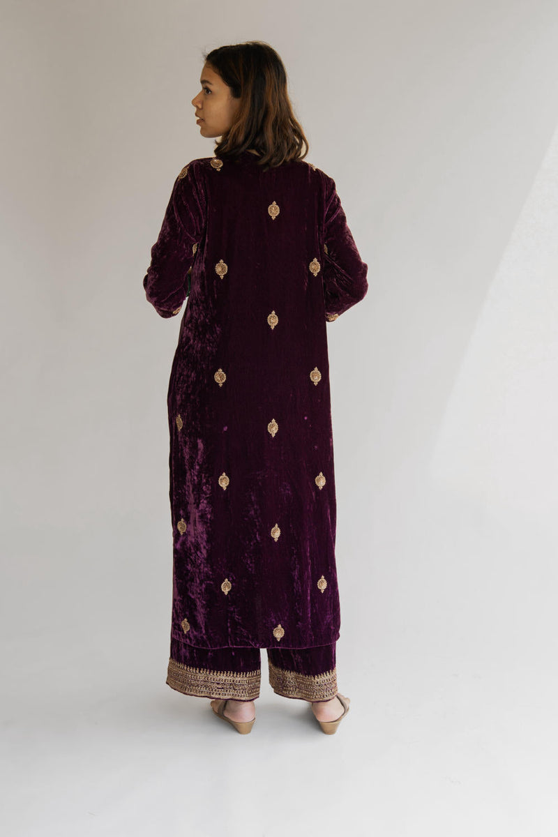 Aubergine Arzin Velvet Kurta Set Kurta Sets by Nirjara for women Worldwide