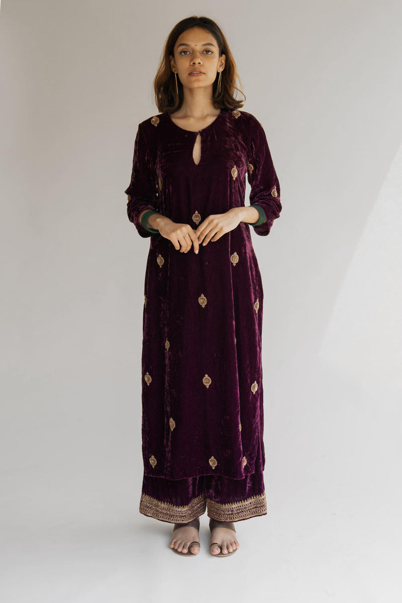 Aubergine Arzin Velvet Kurta Set Kurta Sets by Nirjara for women Worldwide