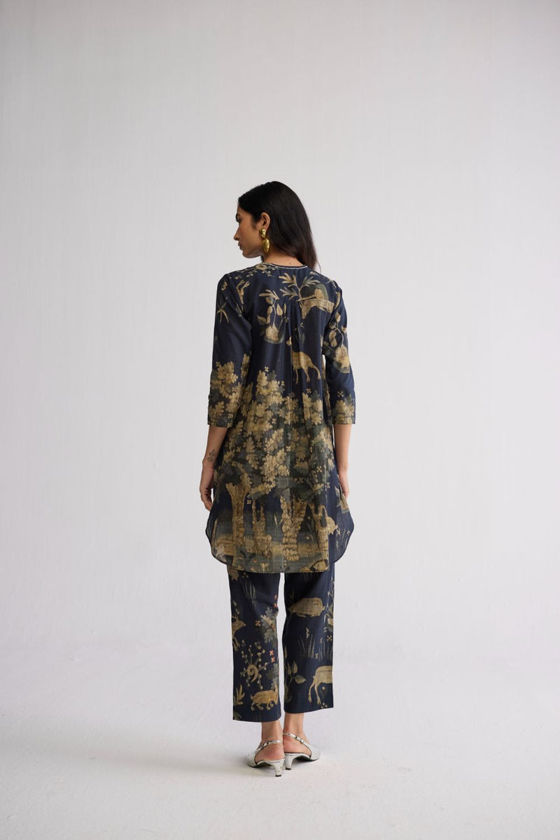 BANYAN SHORT KURTA SET cotton cambric kurta/kurta set by YAM in all-black for women Worldwide