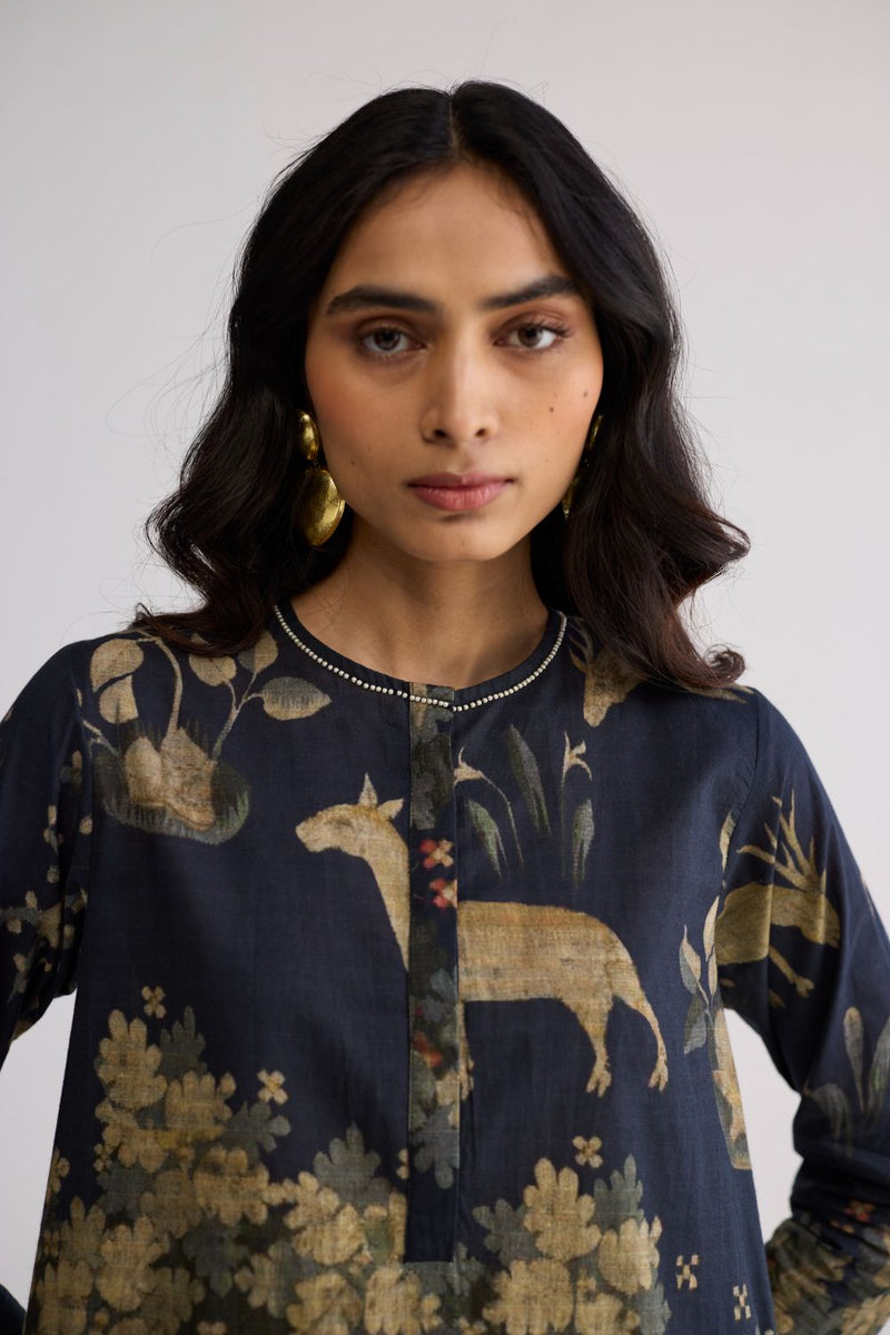 BANYAN SHORT KURTA SET cotton cambric kurta/kurta set by YAM in all-black for women Worldwide