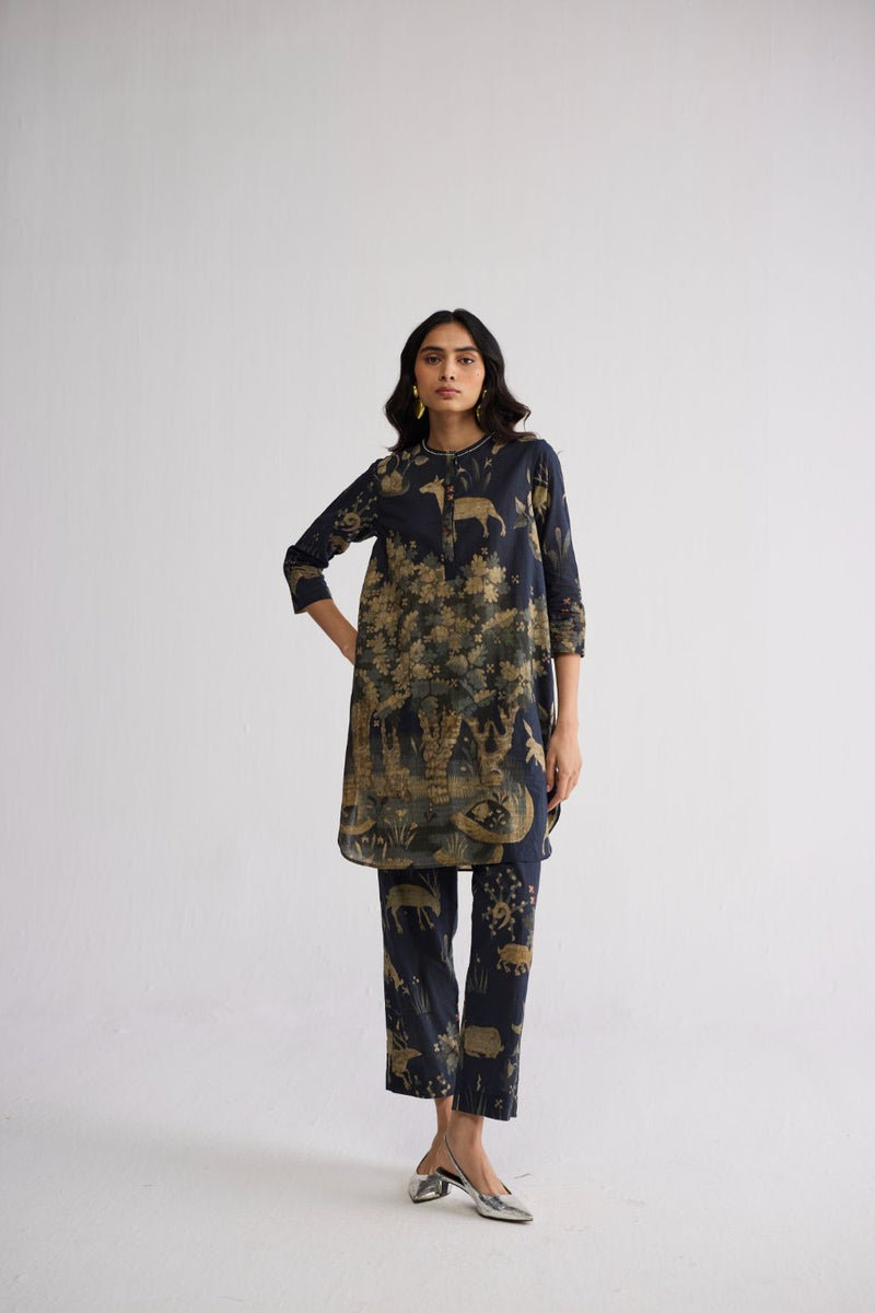 BANYAN SHORT KURTA SET cotton cambric kurta/kurta set by YAM in all-black for women Worldwide
