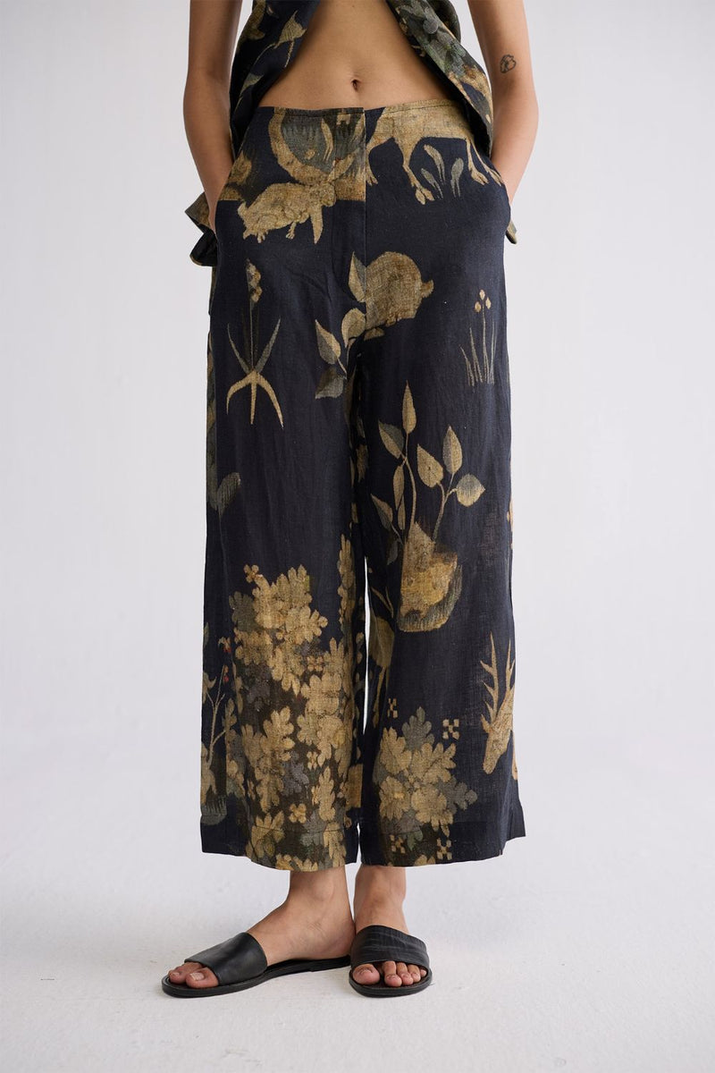 BANYAN HALTERNECK WAISTCOAT & PANTS SET linen co-ord set by YAM in all-black for women Worldwide