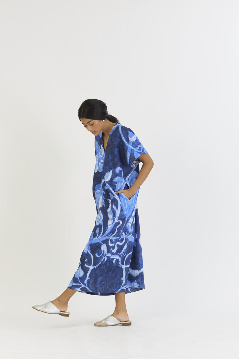BILBERRY LINEN KAFTAN DRESS by Yam in blue color for women Worldwide