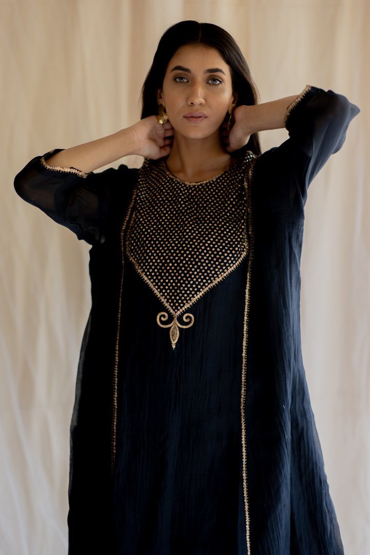Black Fridaus Abho and Izaar by Nirjara in black color for women Worldwide