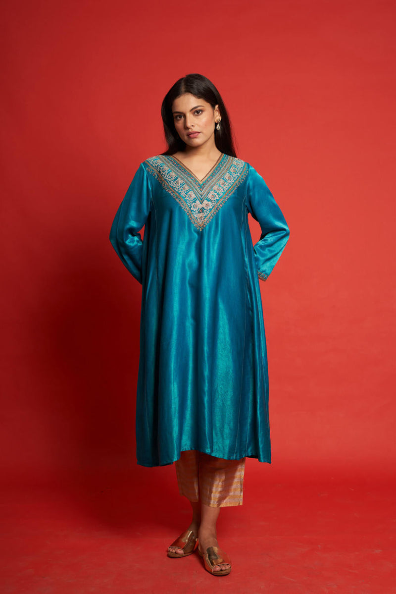 Blue Fountain Kurta Sets by Priti Prashant for women Worldwide