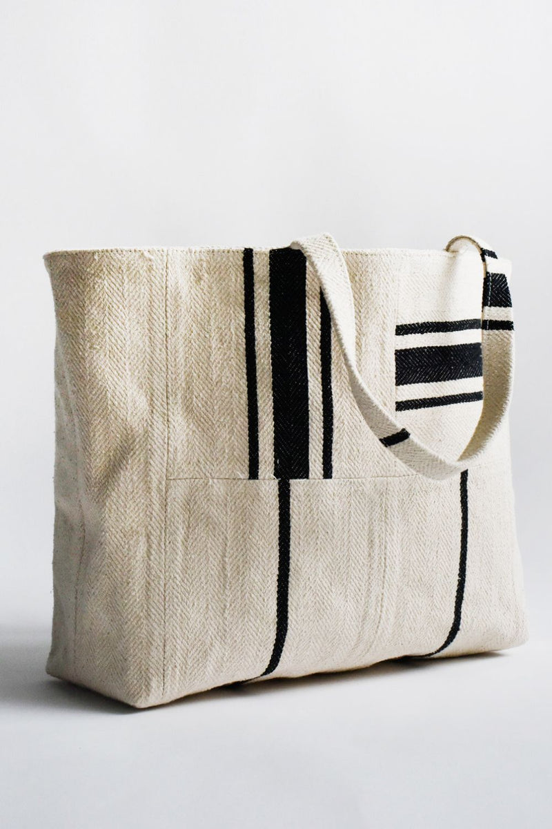 Caroline oversize canvas by Khara Kapas for women Worldwide