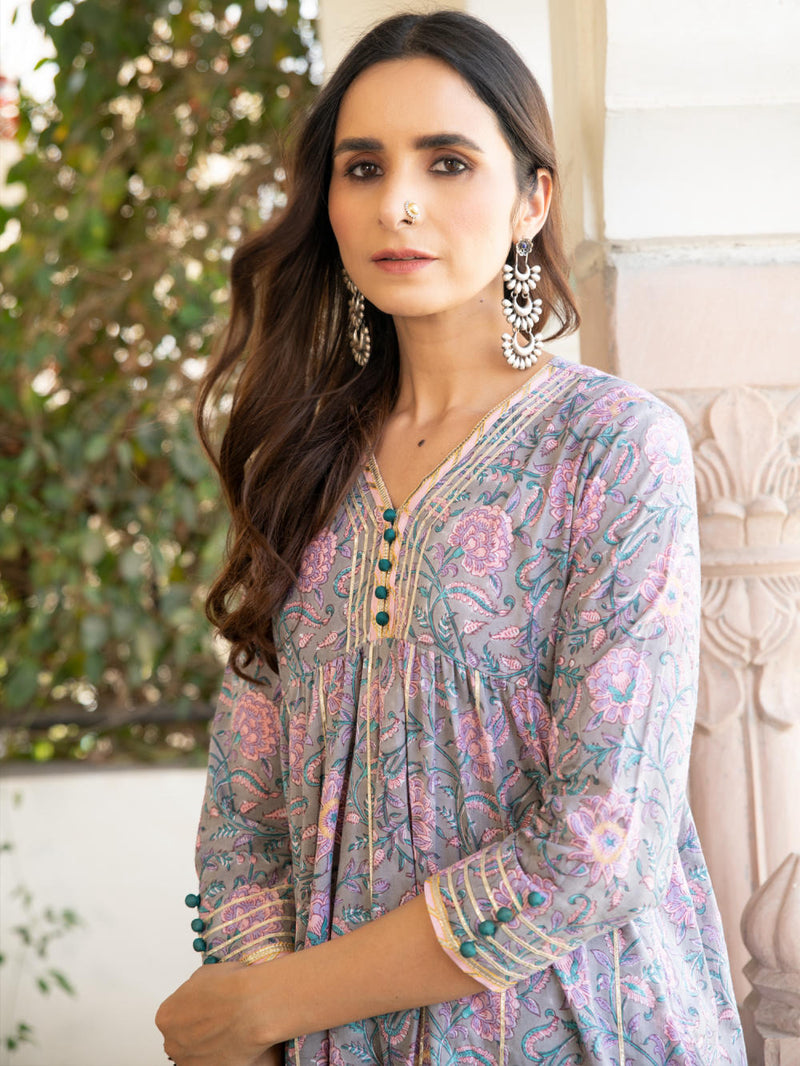 Chaand inaayat badli Kurta Sets by Maison Shefali for women Worldwide