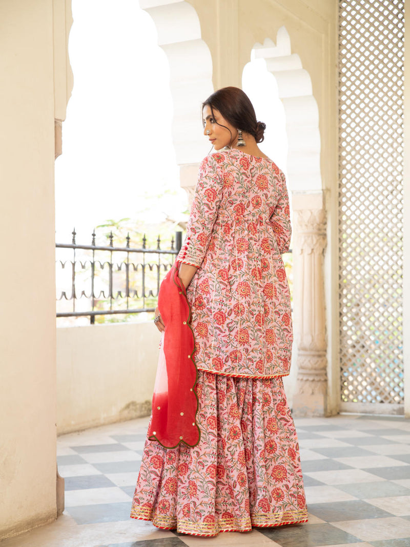 Chaand inaayat Kurta Sets by Maison Shefali for women Worldwide