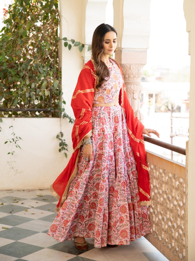 Chaand Inaya Gudhal Skirt Set Lehenga Set by Maison Shefali for women Worldwide