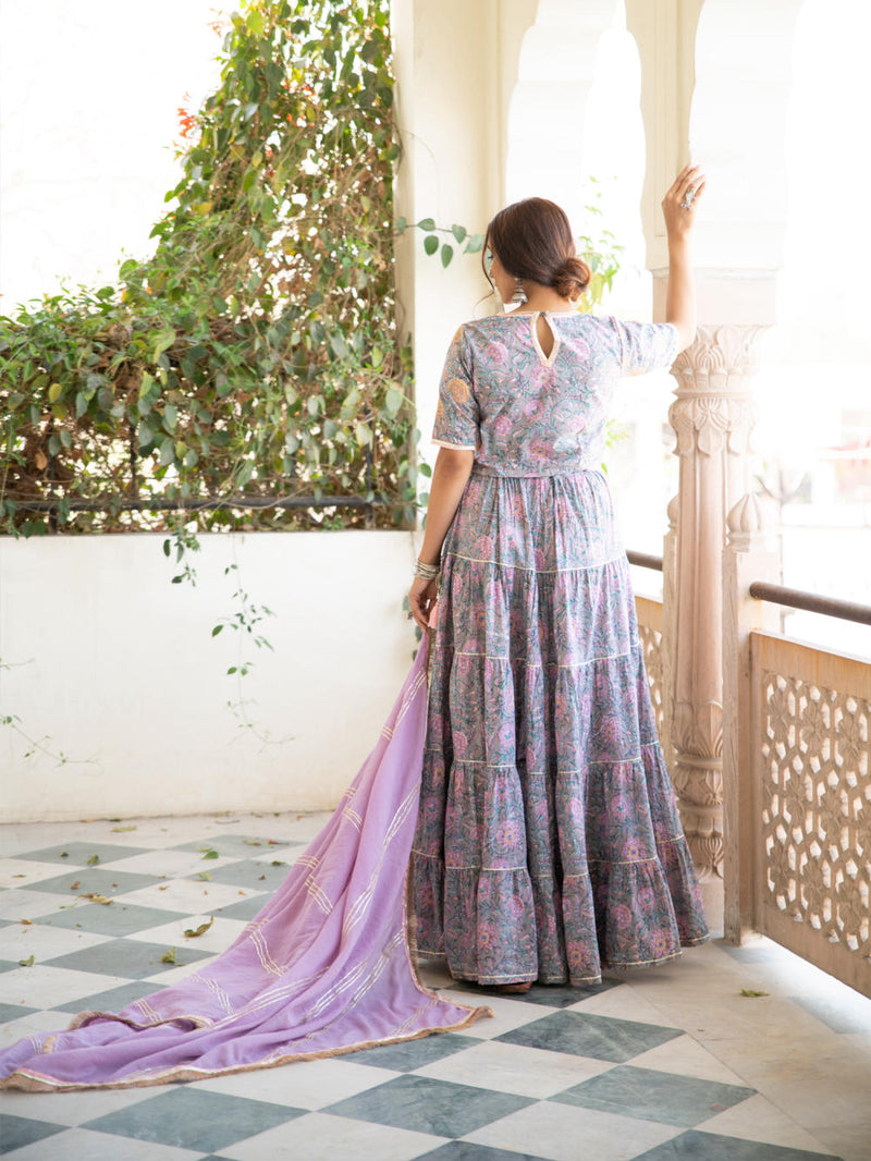 Chaand Inaya Skirt Set Lehenga Set by Maison Shefali for women Worldwide