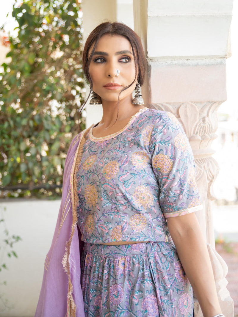 Chaand Inaya Skirt Set Lehenga Set by Maison Shefali for women Worldwide