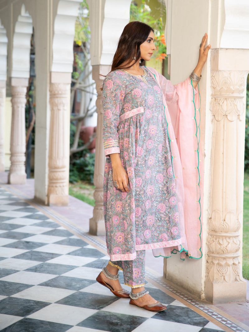 Chaand mohena baadli Kurta Sets by Maison Shefali for women Worldwide