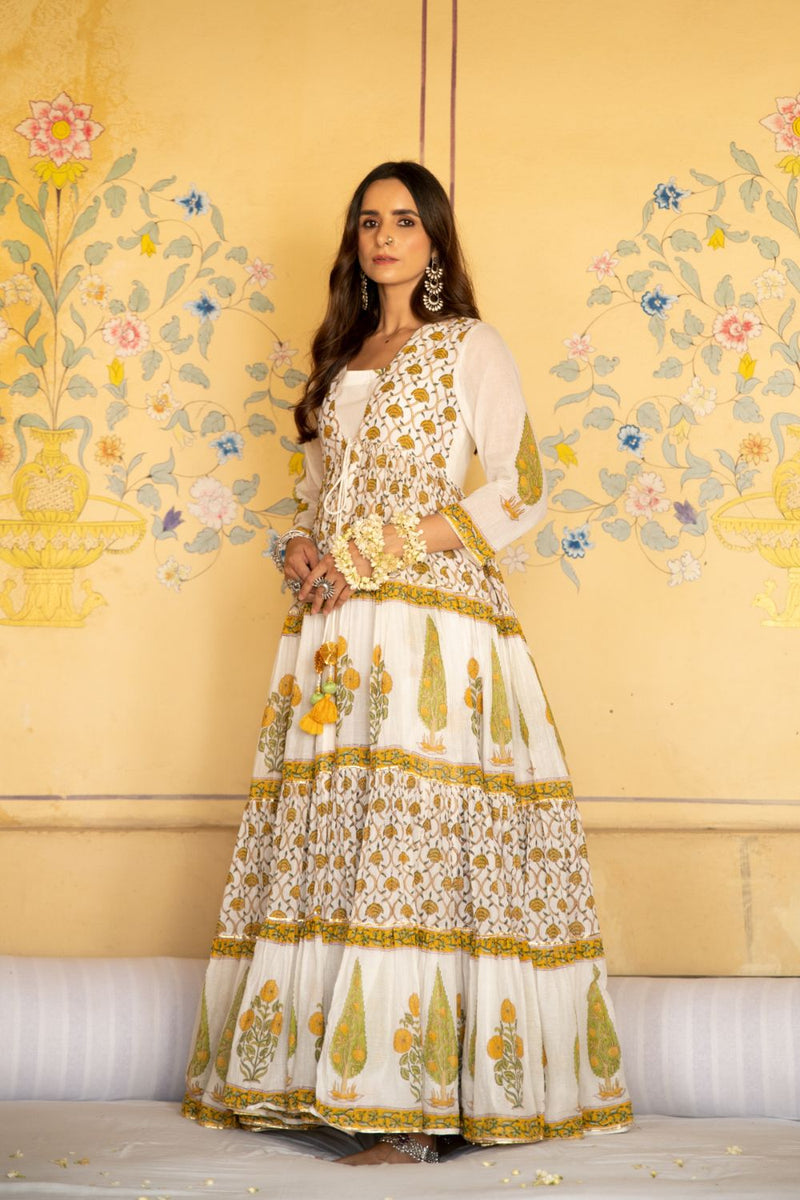 Chaand mughal baagh jacket set by Maison Shefali for women Worldwide