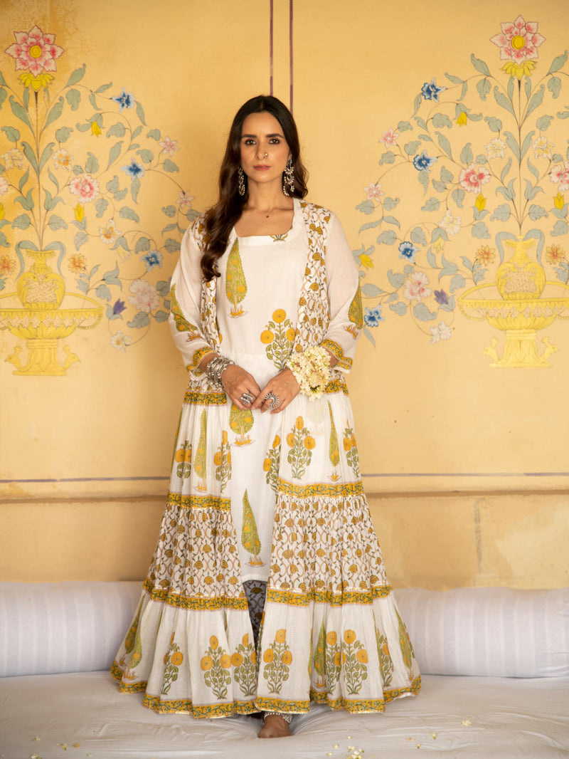 Chaand mughal baagh jacket set by Maison Shefali for women Worldwide