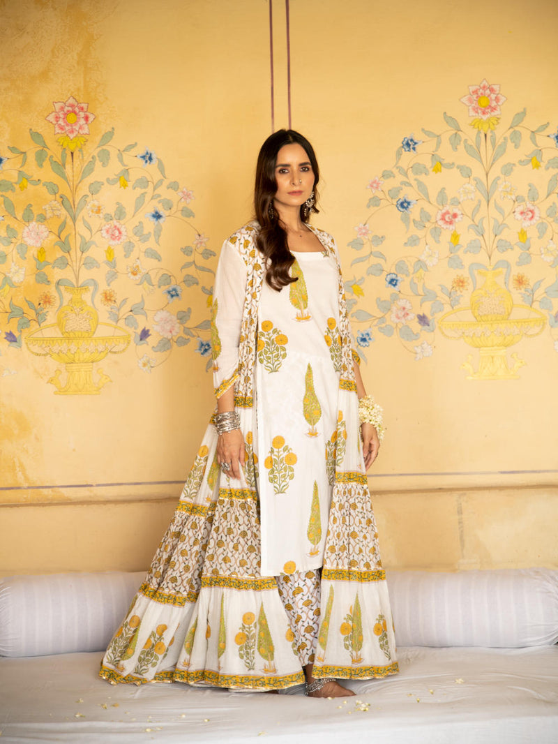Chaand mughal baagh jacket set by Maison Shefali for women Worldwide