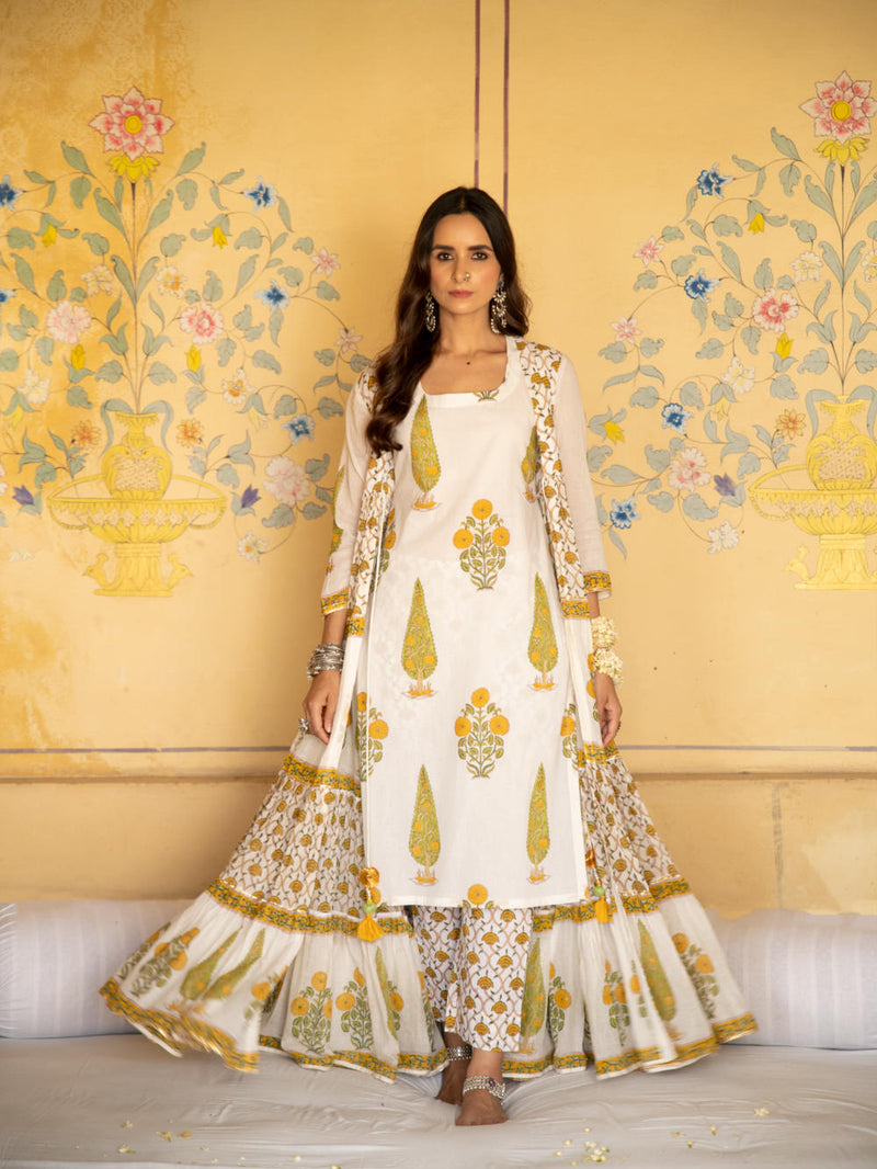 Chaand mughal baagh jacket set by Maison Shefali for women Worldwide