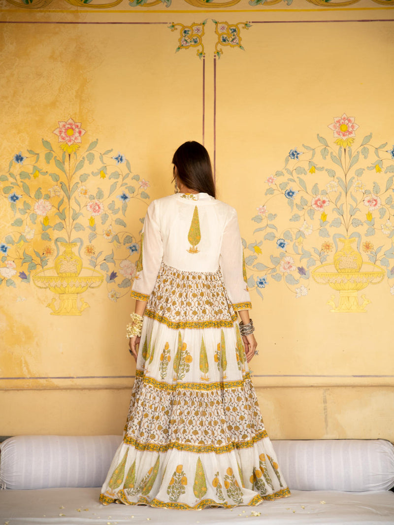Chaand mughal baagh jacket set by Maison Shefali for women Worldwide
