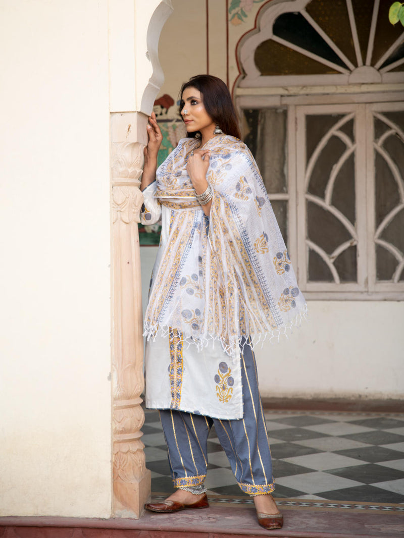 Chaand Sahar Ambar Salwar Set by Maison Shefali for women Worldwide