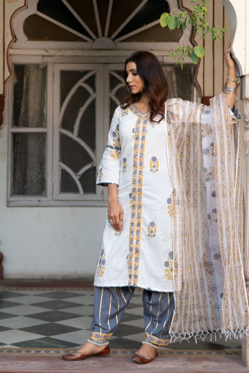 Chaand Sahar Ambar Salwar Set by Maison Shefali for women Worldwide