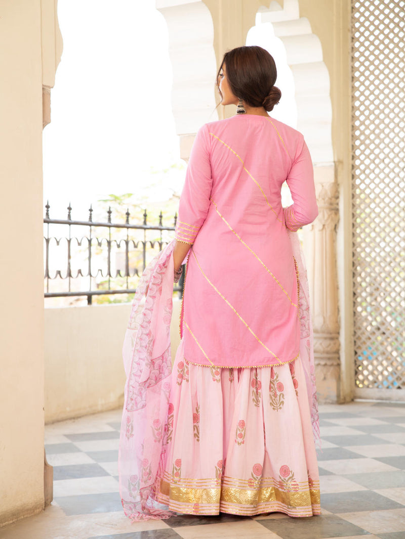 Chaand sharanya gulabi Kurta Sets by Maison Shefali for women Worldwide