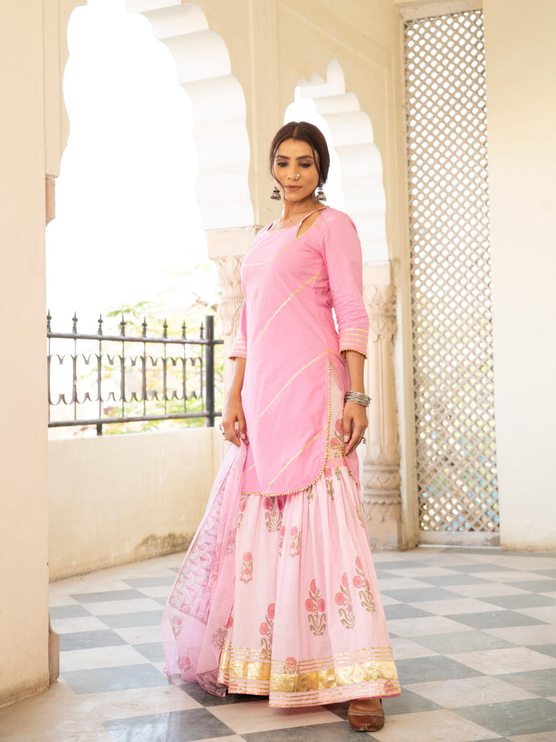 Chaand sharanya gulabi Kurta Sets by Maison Shefali for women Worldwide