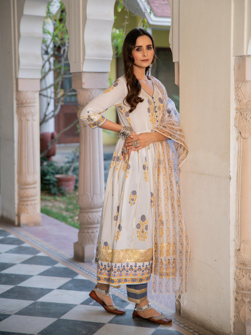 Chaand tahira Kurta Sets by Maison Shefali for women Worldwide