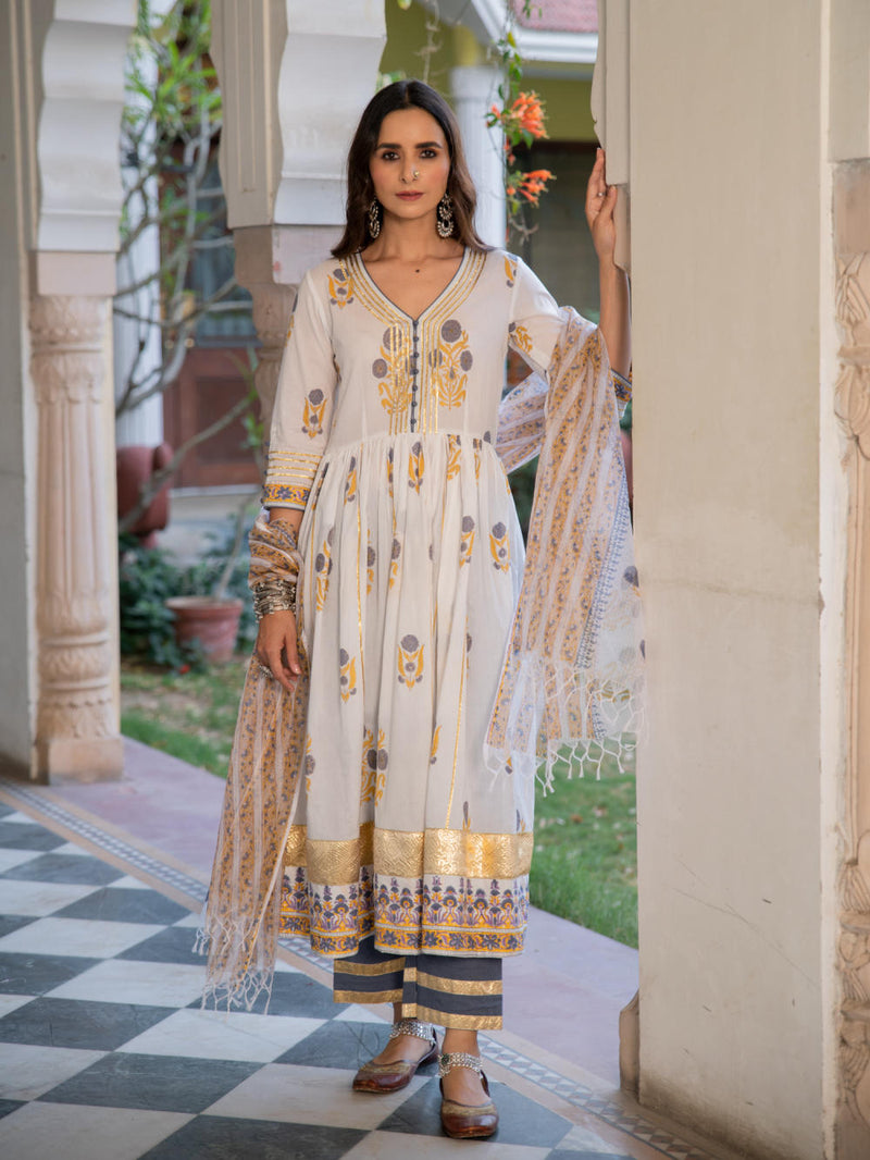 Chaand tahira Kurta Sets by Maison Shefali for women Worldwide