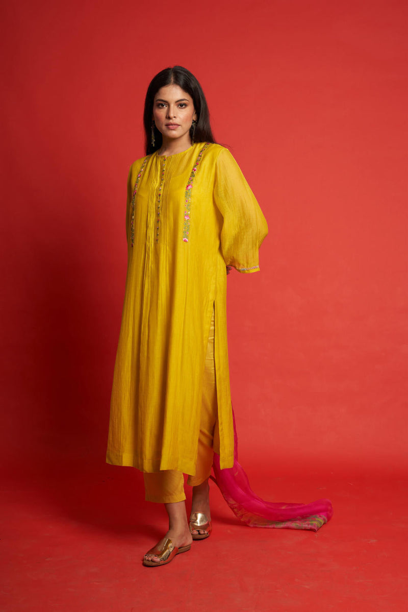 Frangipani Kurta Sets by Priti Prashant for women Worldwide