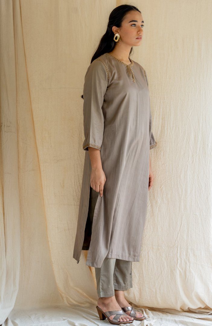 Grey Seedh Kurta Kurta Sets by Nirjara for women Worldwide