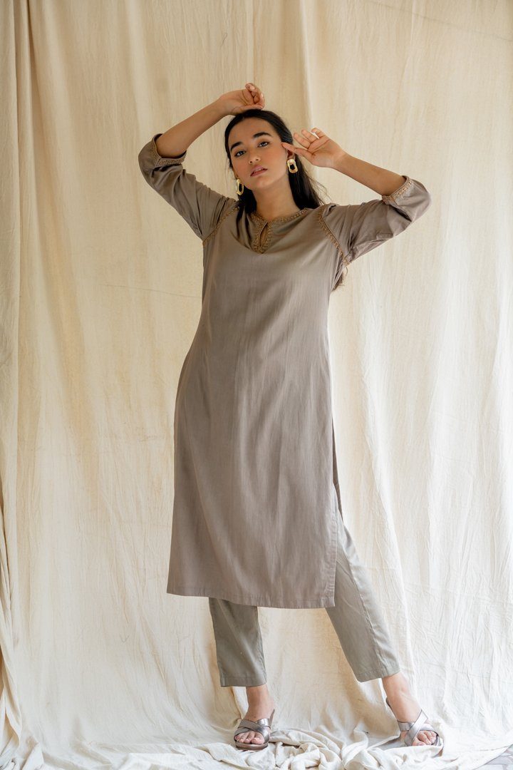 Grey Seedh Kurta Kurta Sets by Nirjara for women Worldwide