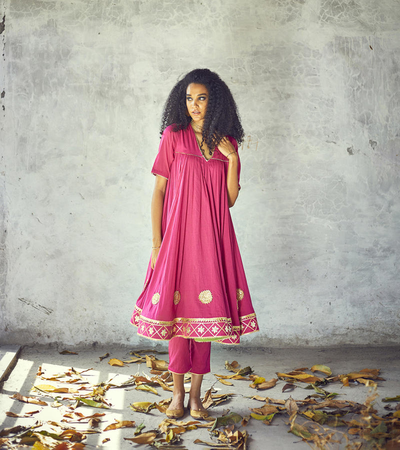 Gulabi Poshak Set by Khara Kapas for women Worldwide