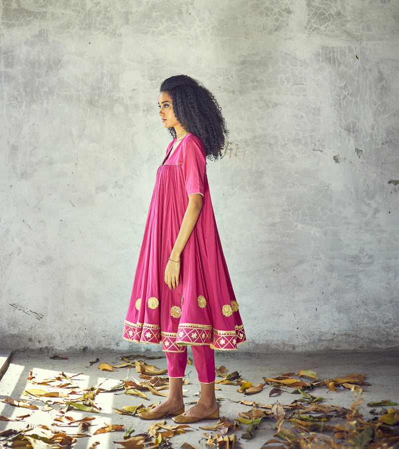Gulabi Poshak Set by Khara Kapas for women Worldwide