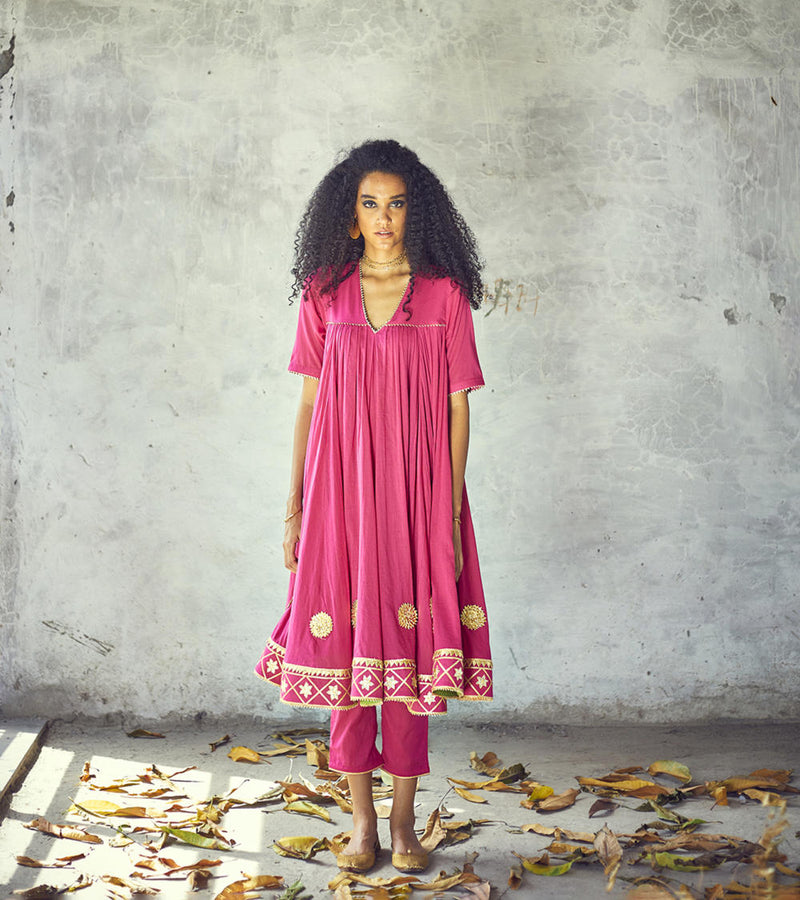 Gulabi Poshak Set by Khara Kapas for women Worldwide